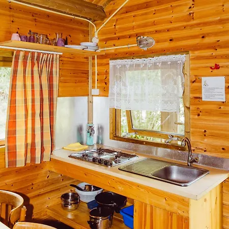 Houten Natuurhuisje Hikershut Campsite