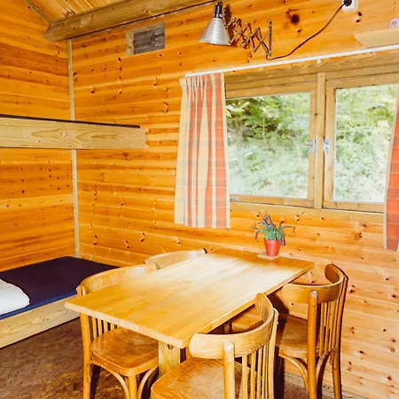 Houten Natuurhuisje Hikershut Campsite